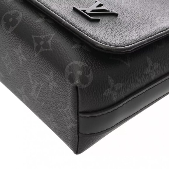LOUIS VUITTON Monogram Eclipse District PM NV2 Black/Noir/Gray - Picture 9 of 14